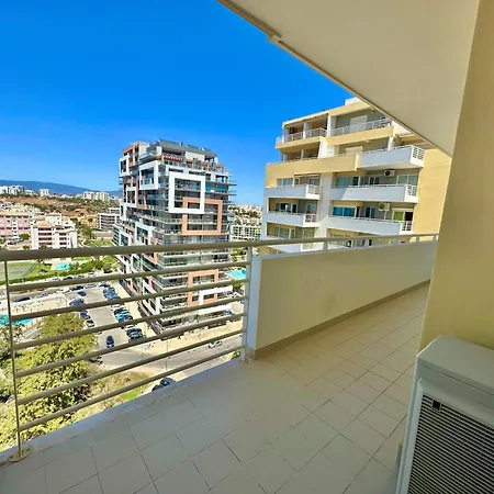 Exclusive Front-line Moments - Sea View Balcony, Private Garage, Wifi, Ac Lägenhet