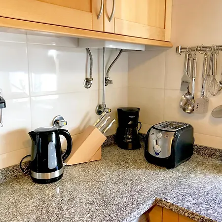 Apartamento Exclusive Front-line Moments - Sea View Balcony, Private Garage, Wifi, Ac *