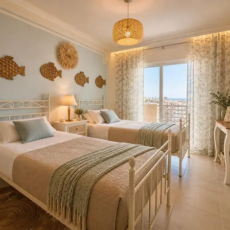 Апартаменты Exclusive Front-line Moments - Sea View Balcony, Private Garage, Wifi, Ac Портиман