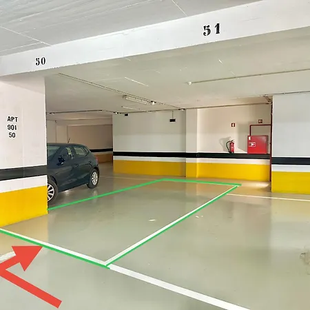Апартаменты Exclusive Front-line Moments - Sea View Balcony, Private Garage, Wifi, Ac Портиман