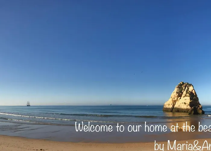 Elevated Beachfront 2br I 2ba - Sea View Balcony, Private Garage, Wifi, Ac Portimão
