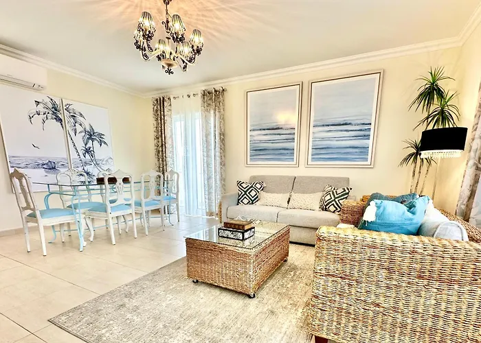 Elevated Beachfront 2br I 2ba - Sea View Balcony, Private Garage, Wifi, Ac *