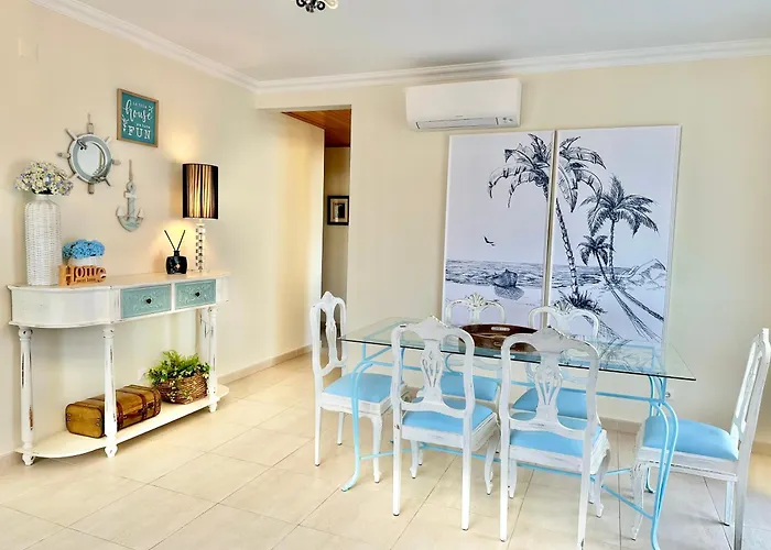 Elevated Beachfront 2br I 2ba - Sea View Balcony, Private Garage, Wifi, Ac Apartament