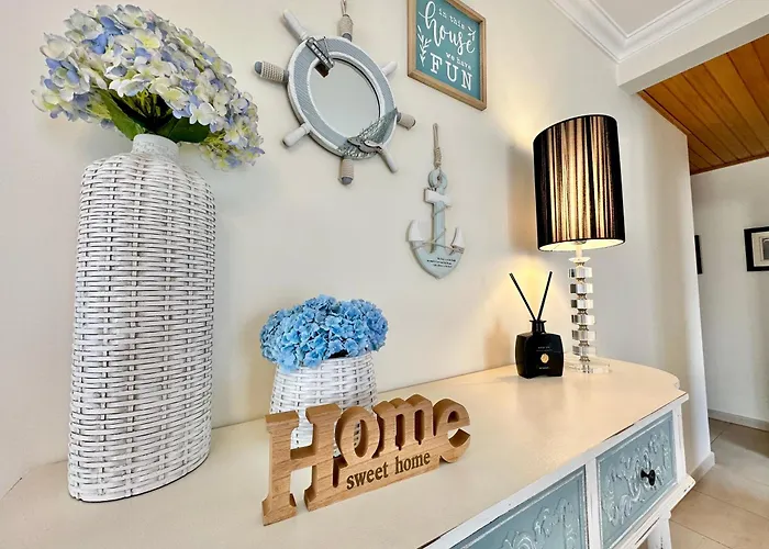 Elevated Beachfront 2br I 2ba - Sea View Balcony, Private Garage, Wifi, Ac