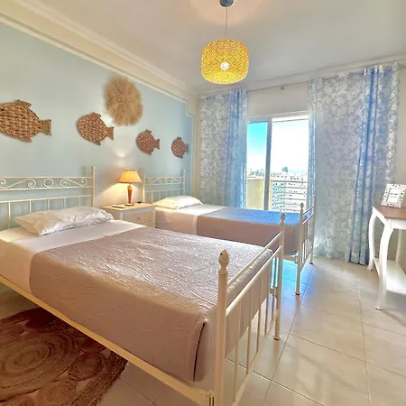 Apartamento Exclusive Front-line Moments - Sea View Balcony, Private Garage, Wifi, Ac