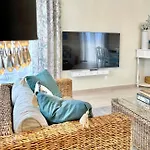 Exclusive Beachfront Moments - Sea View Balcony, Private Garage, Wifi, Ac Portimão