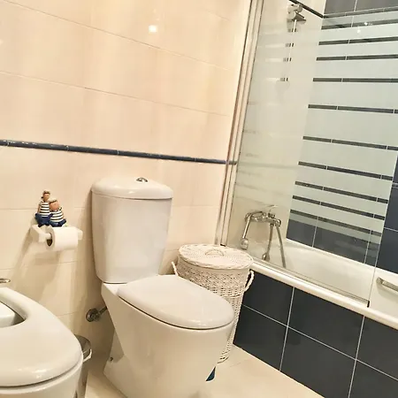 Exclusive Front-line Moments - Sea View Balcony, Private Garage, Wifi, Ac 아파트