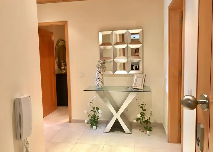 Elevated Beachfront 2br I 2ba - Sea View Balcony, Private Garage, Wifi, Ac *