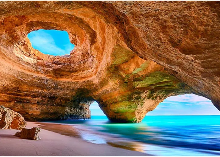 Elevated Beachfront 2br I 2ba - Sea View Balcony, Private Garage, Wifi, Ac アパート *