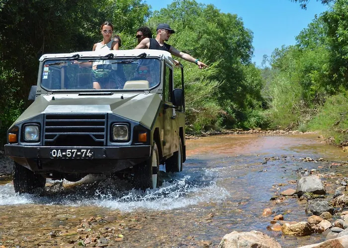 Elevated Beachfront 2br I 2ba - Sea View Balcony, Private Garage, Wifi, Ac アパート ポルティマン